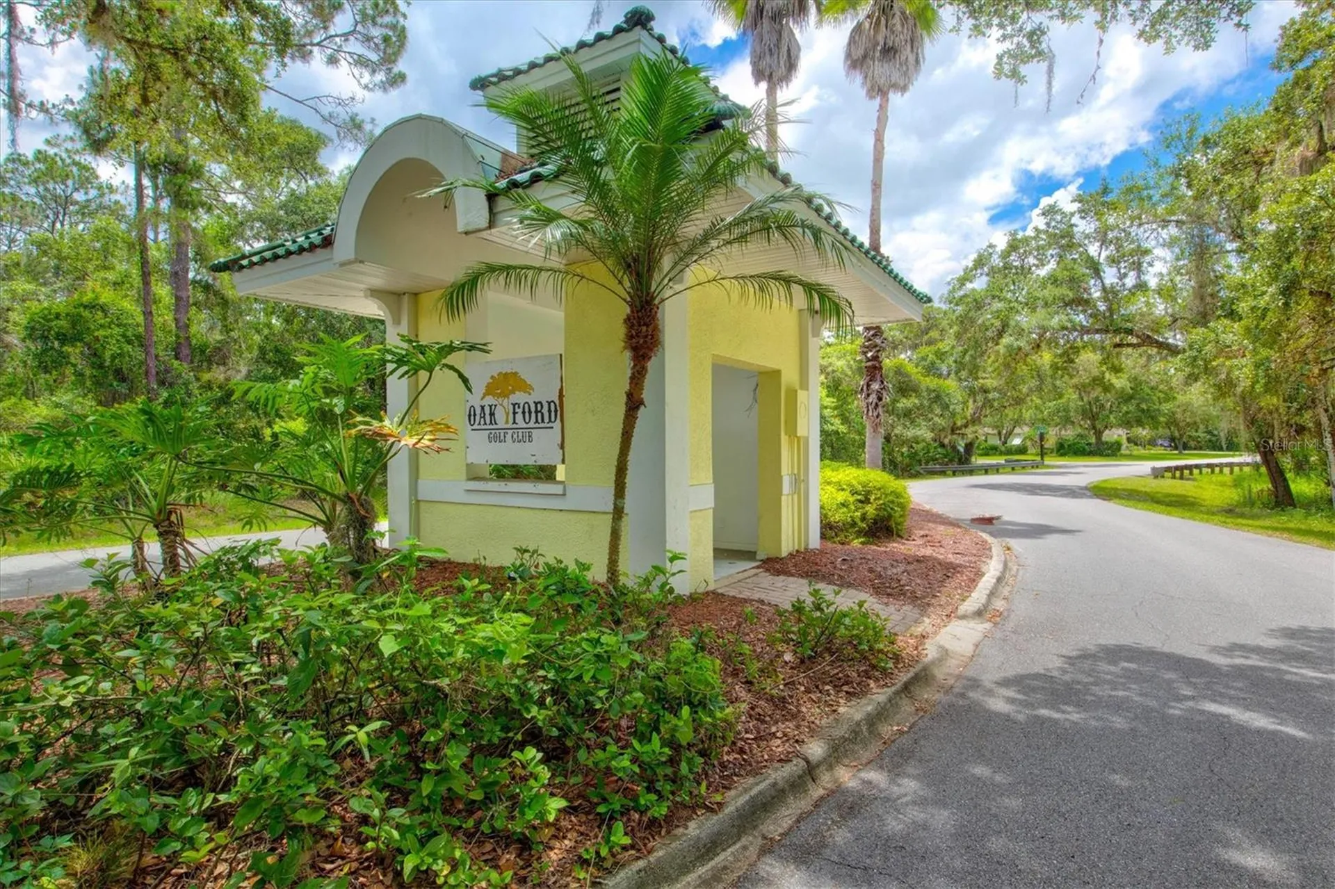 1482 Kingsdown Drive Sarasota FL 34240