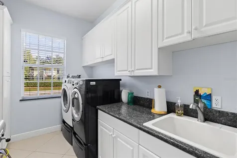 1482 Kingsdown Drive Sarasota FL 34240