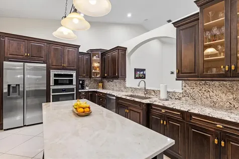 1482 Kingsdown Drive Sarasota FL 34240
