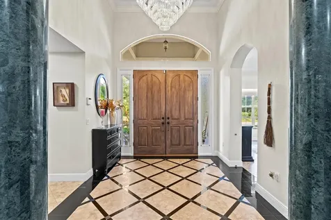 1482 Kingsdown Drive Sarasota FL 34240