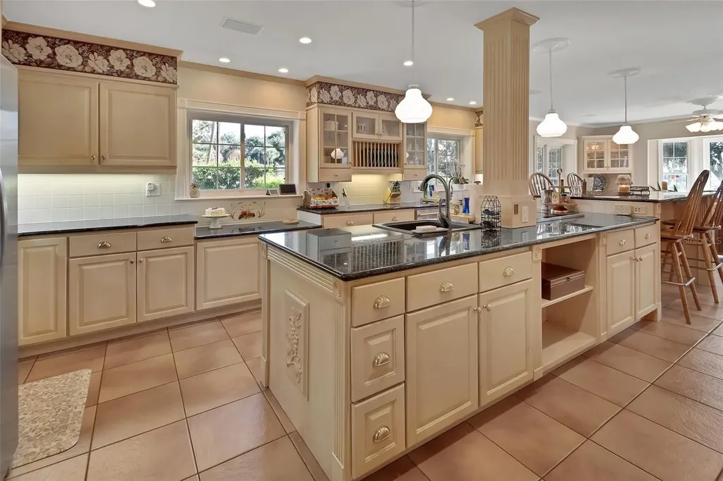 150 Lake Winnemissett Drive Deland FL 32724