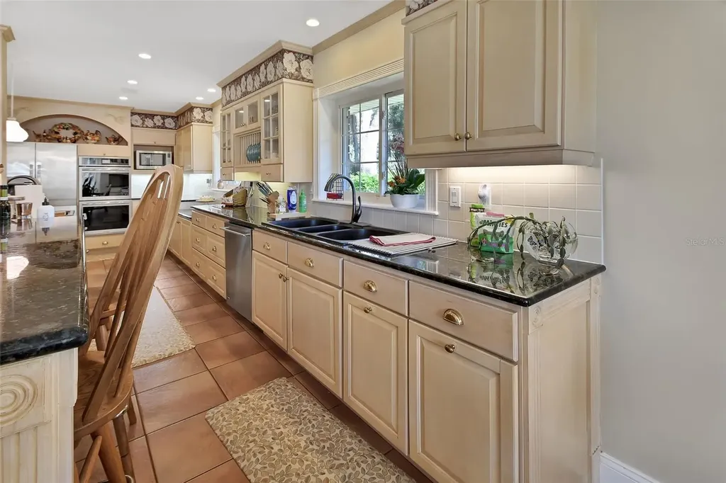 150 Lake Winnemissett Drive Deland FL 32724