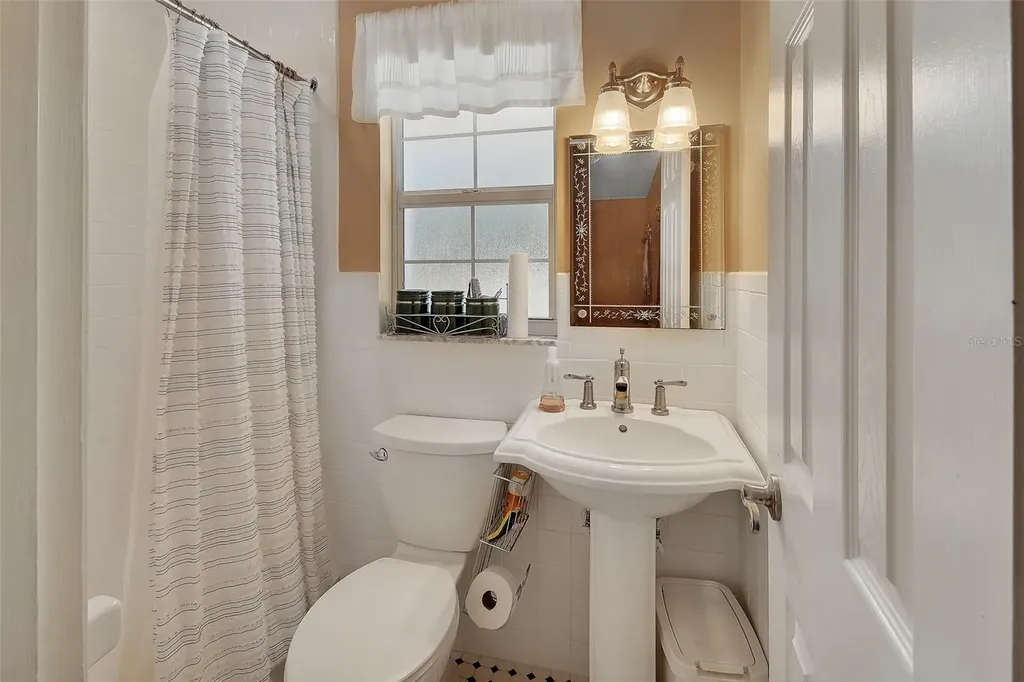 150 Lake Winnemissett Drive Deland FL 32724