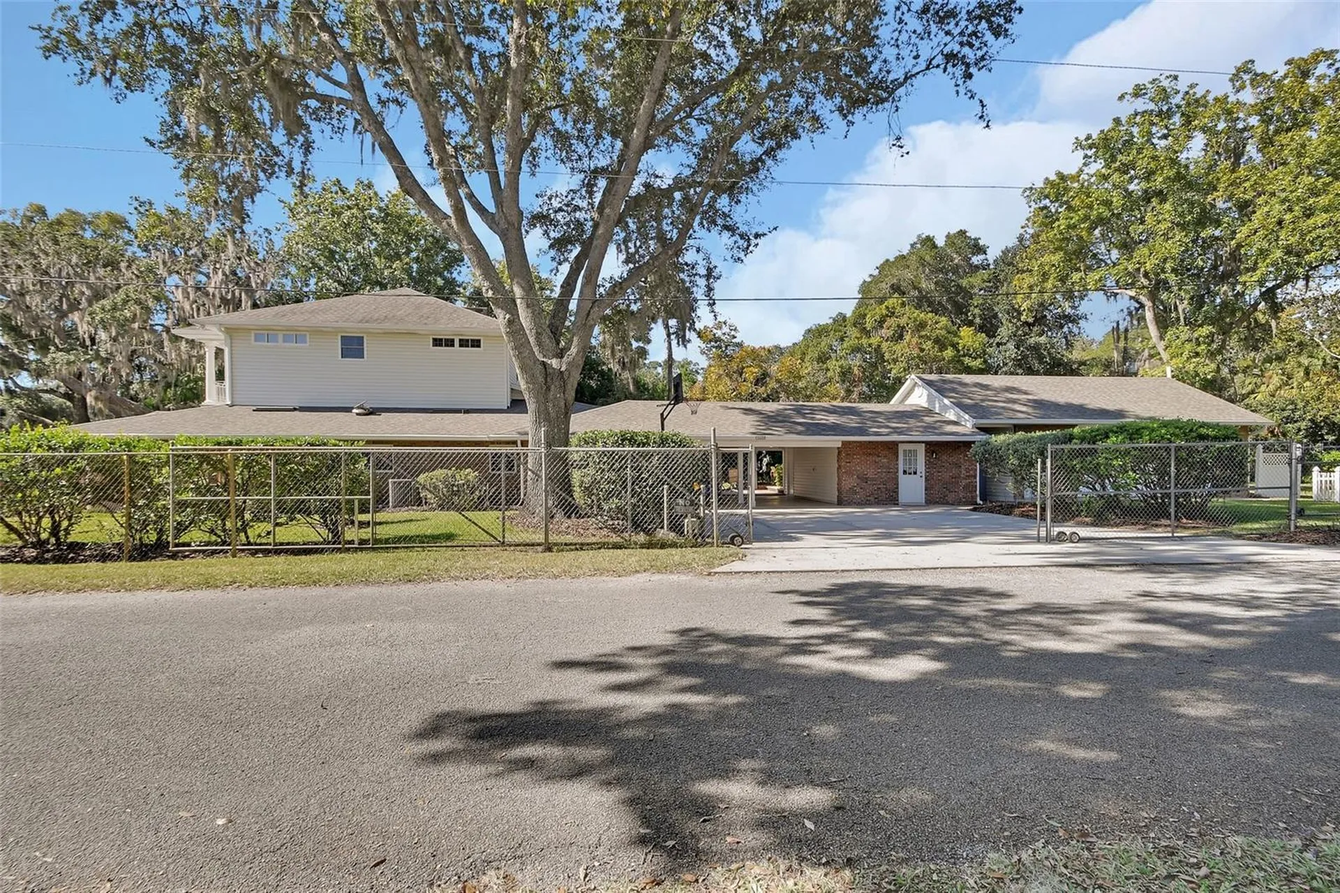 150 Lake Winnemissett Drive Deland FL 32724