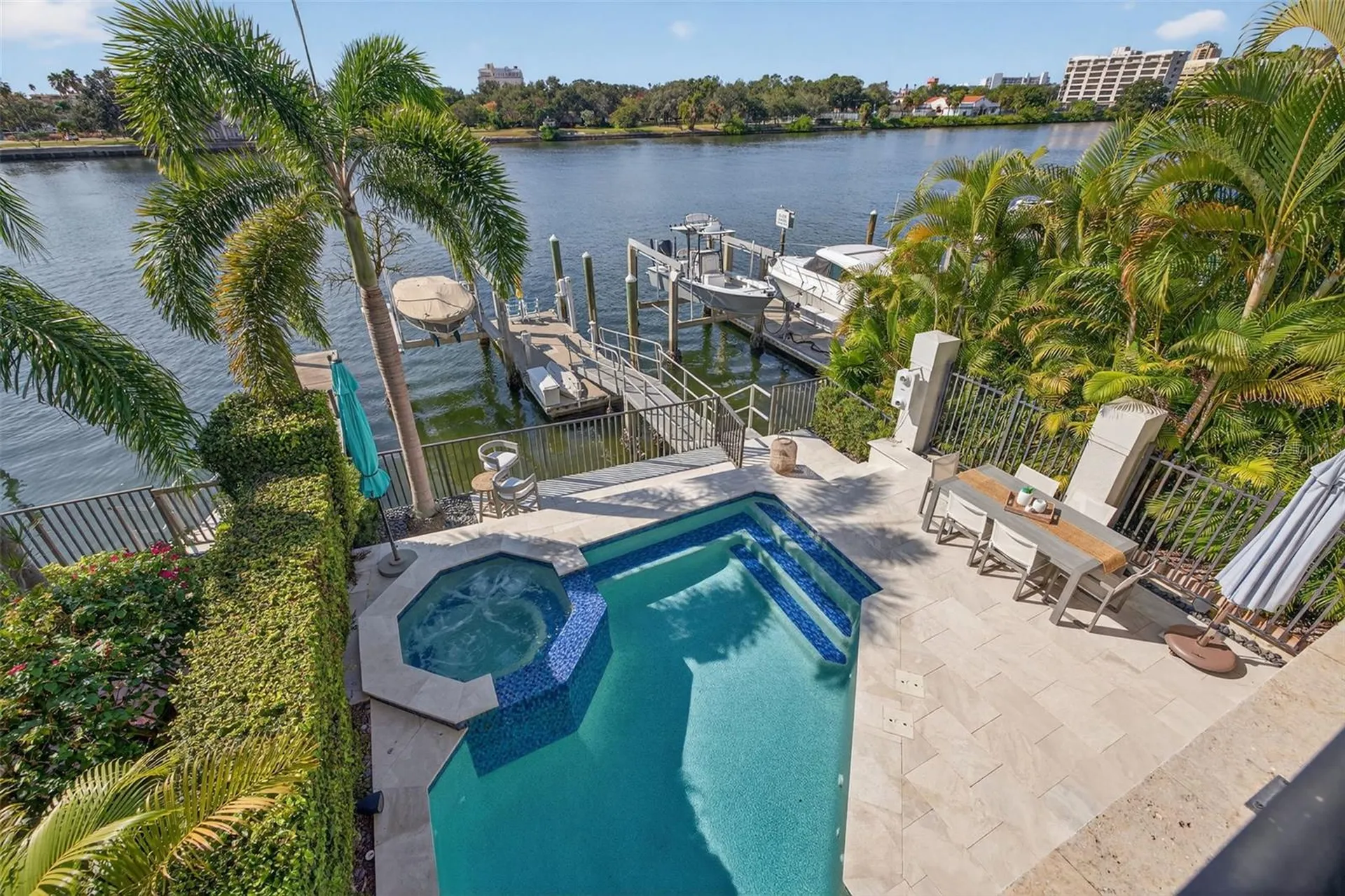 1009 Royal Pass Road Tampa FL 33602