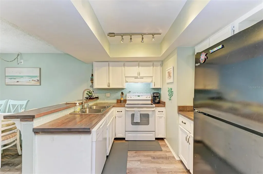 6336 7th Avenue W Bradenton FL 34209