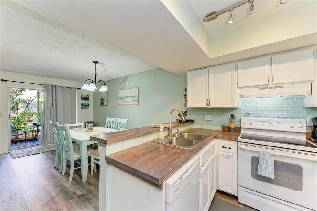 6336 7th Avenue W Bradenton FL 34209