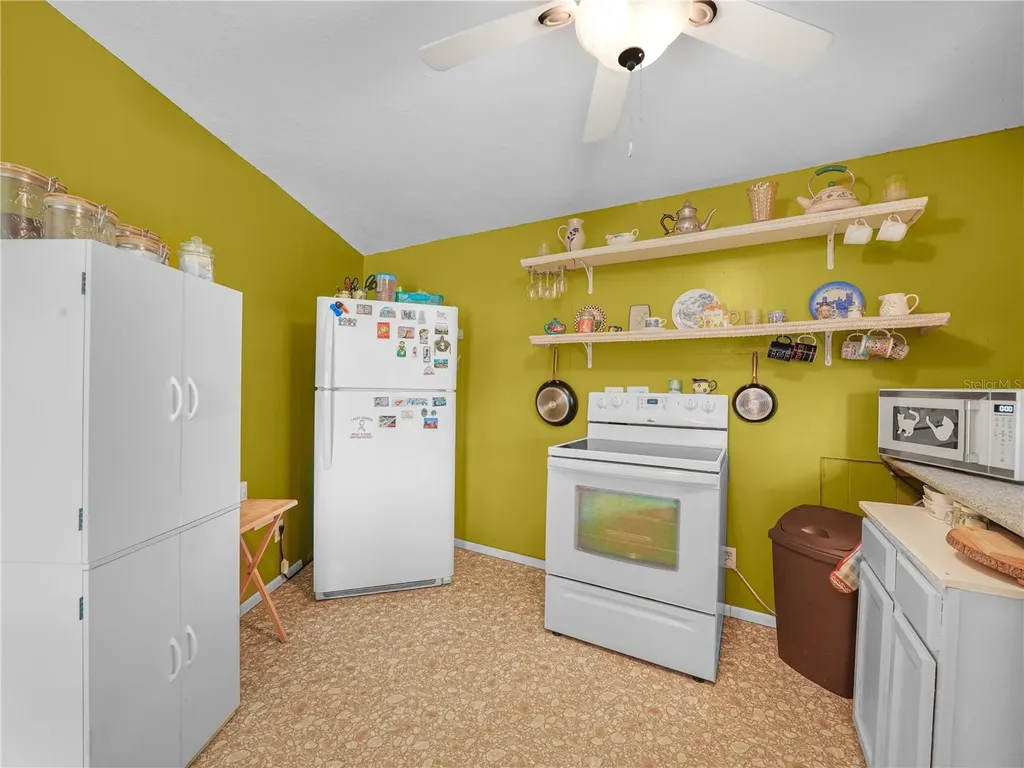 319 1st Avenue N Lake Wales FL 33859