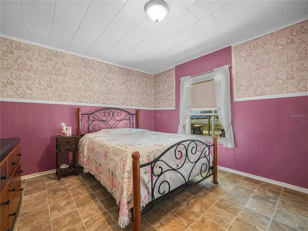 319 1st Avenue N Lake Wales FL 33859