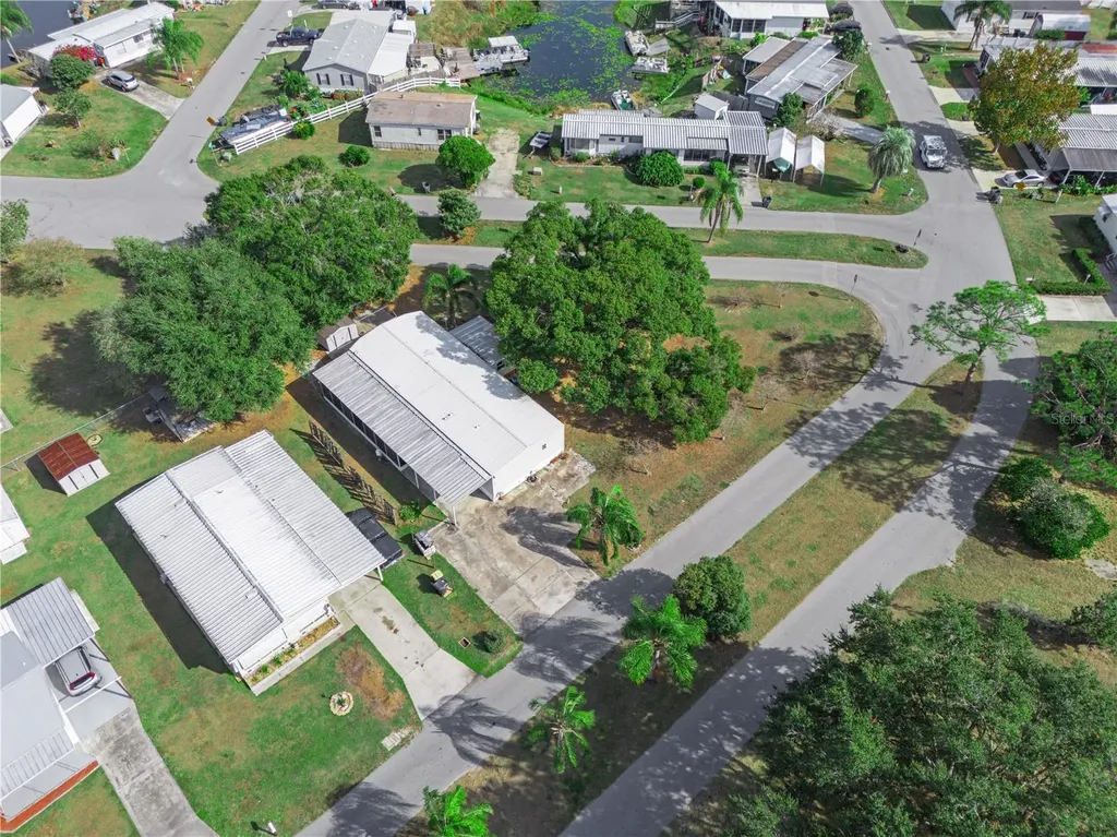 319 1st Avenue N Lake Wales FL 33859