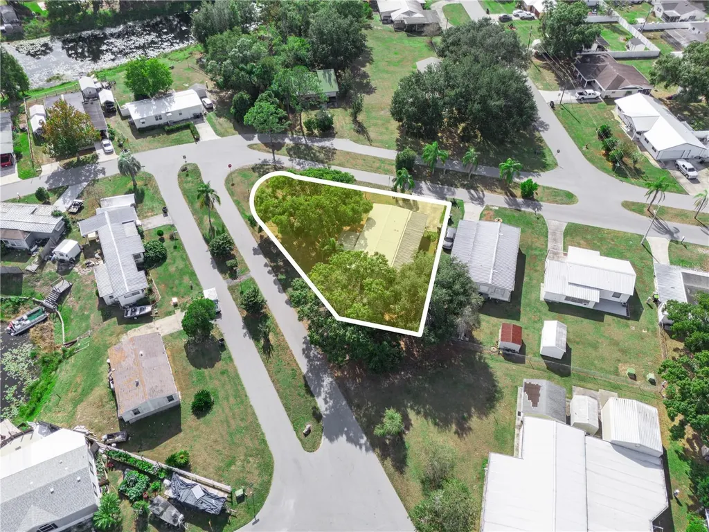 319 1st Avenue N Lake Wales FL 33859