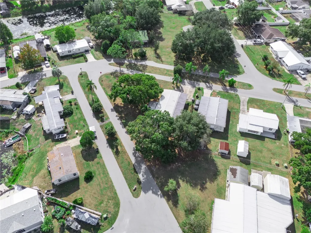 319 1st Avenue N Lake Wales FL 33859