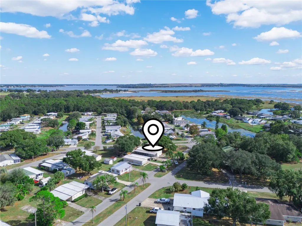 319 1st Avenue N Lake Wales FL 33859