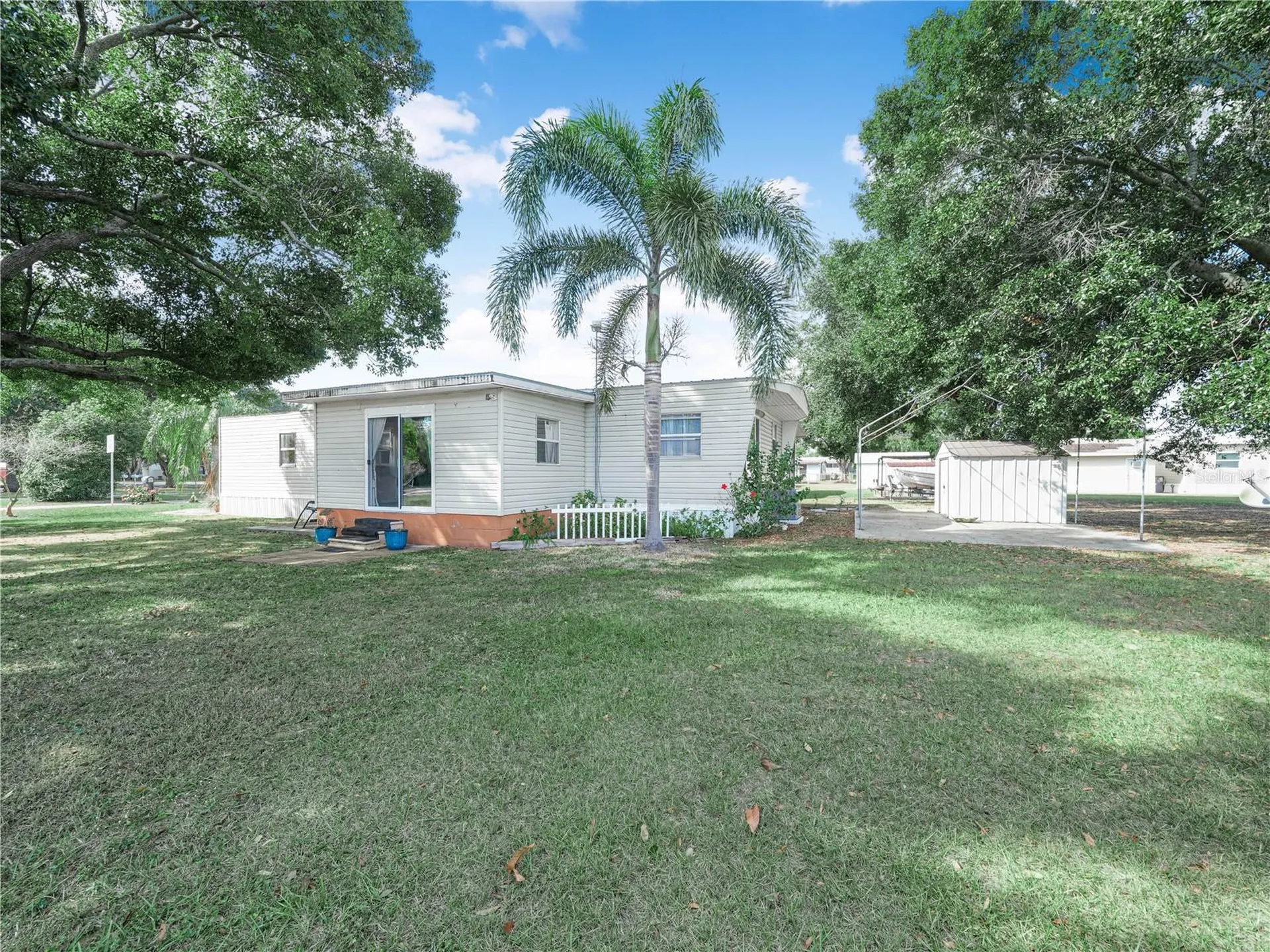 319 1st Avenue N Lake Wales FL 33859