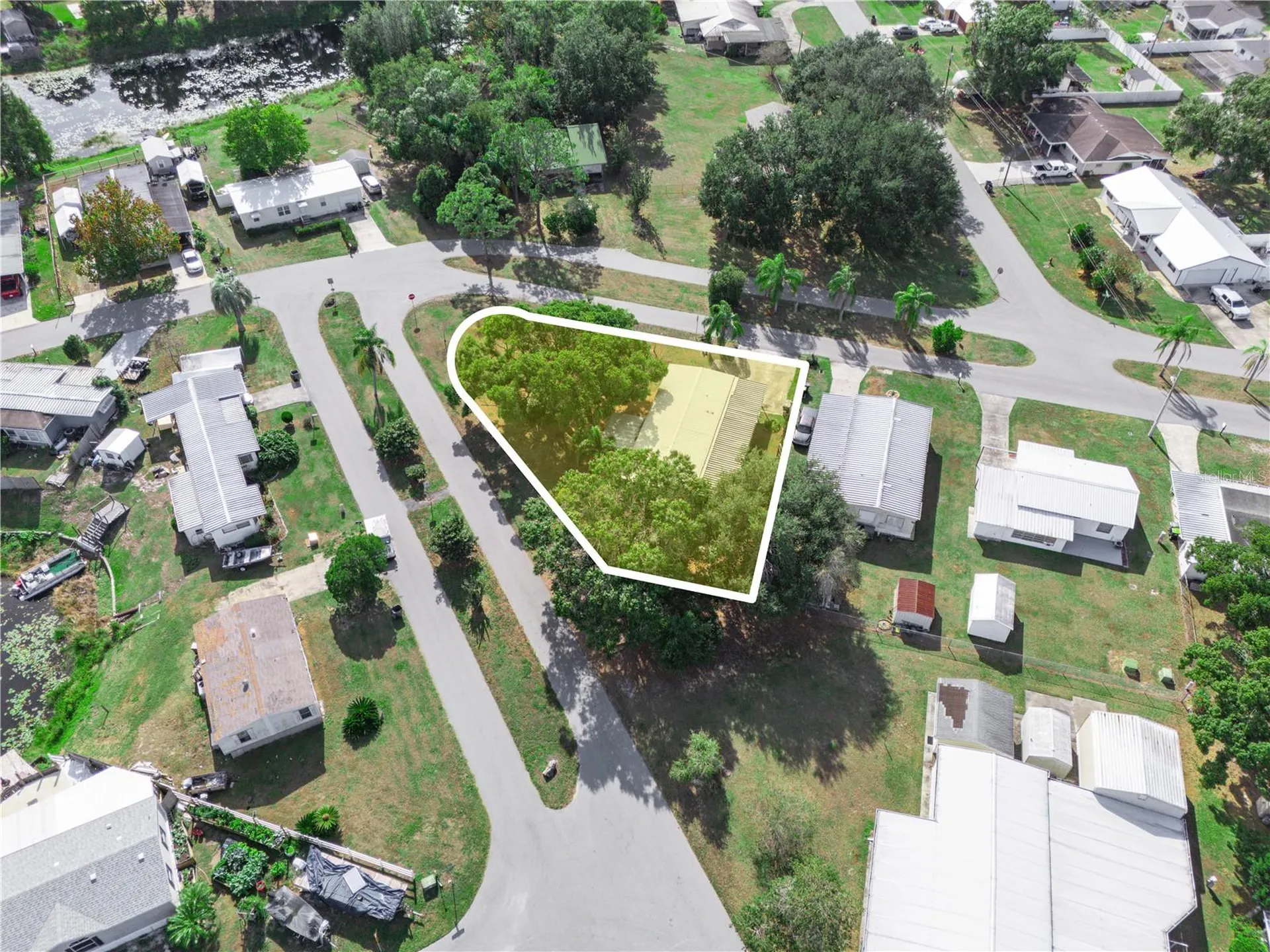 319 1st Avenue N Lake Wales FL 33859