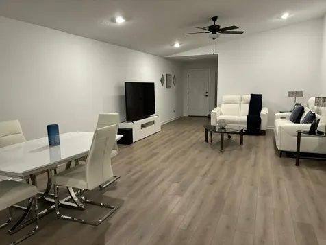 5761 Helmsman Court Tampa FL 33619