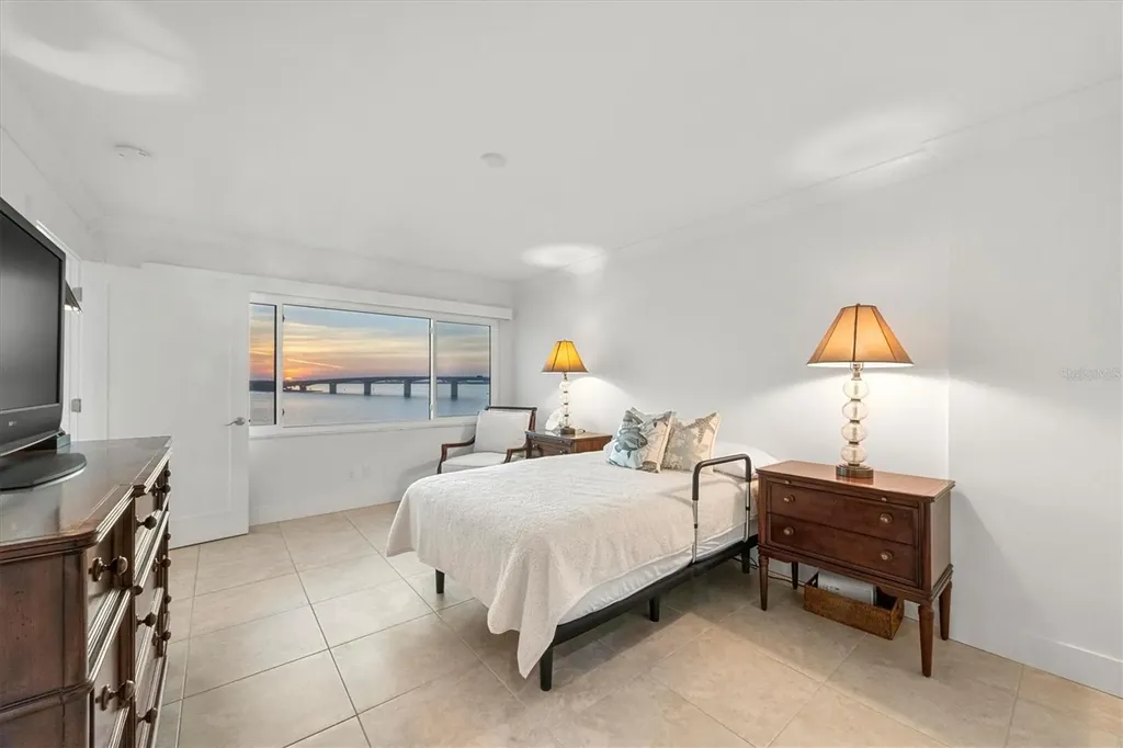 350 Golden Gate Point Sarasota FL 34236