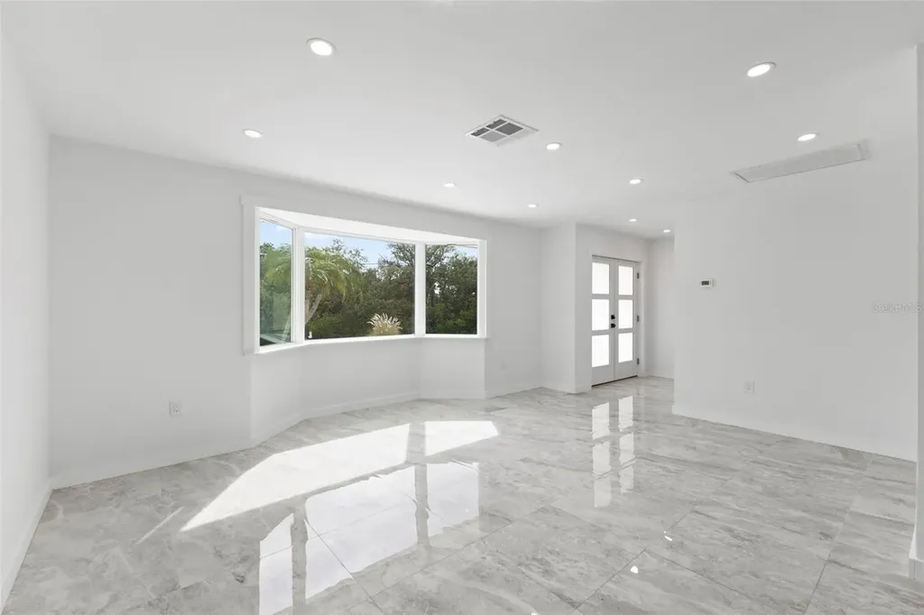 910 Bayshore Drive Terra Ceia FL 34250