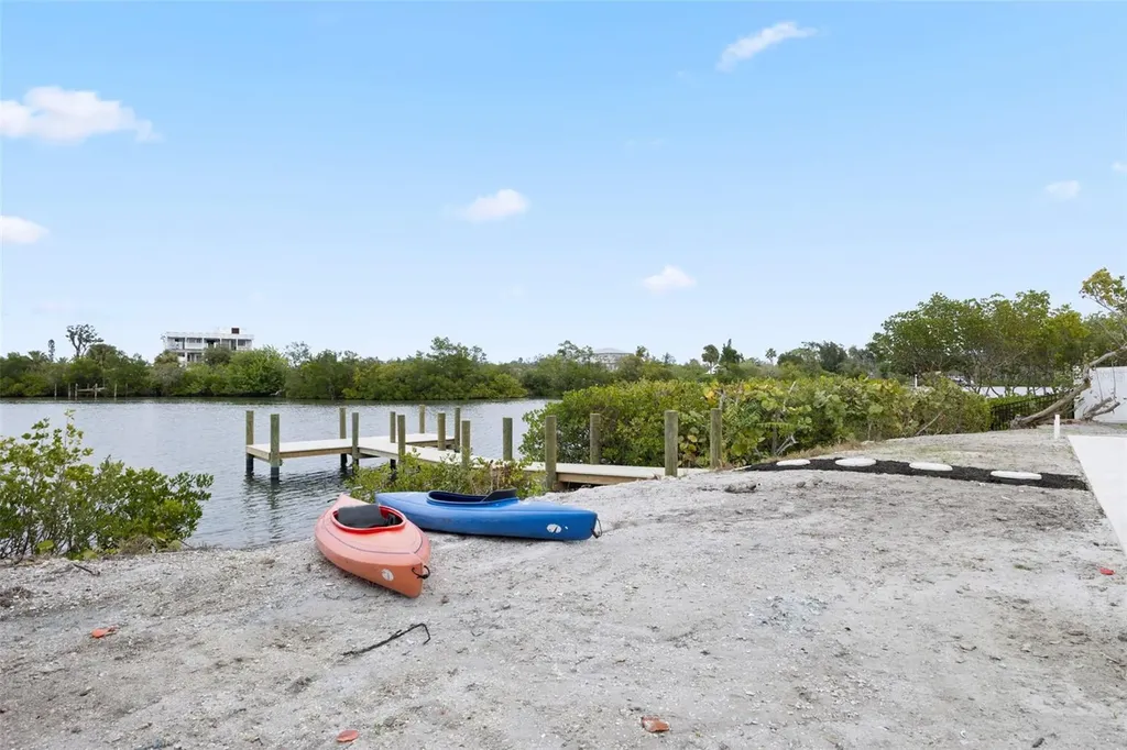 910 Bayshore Drive Terra Ceia FL 34250