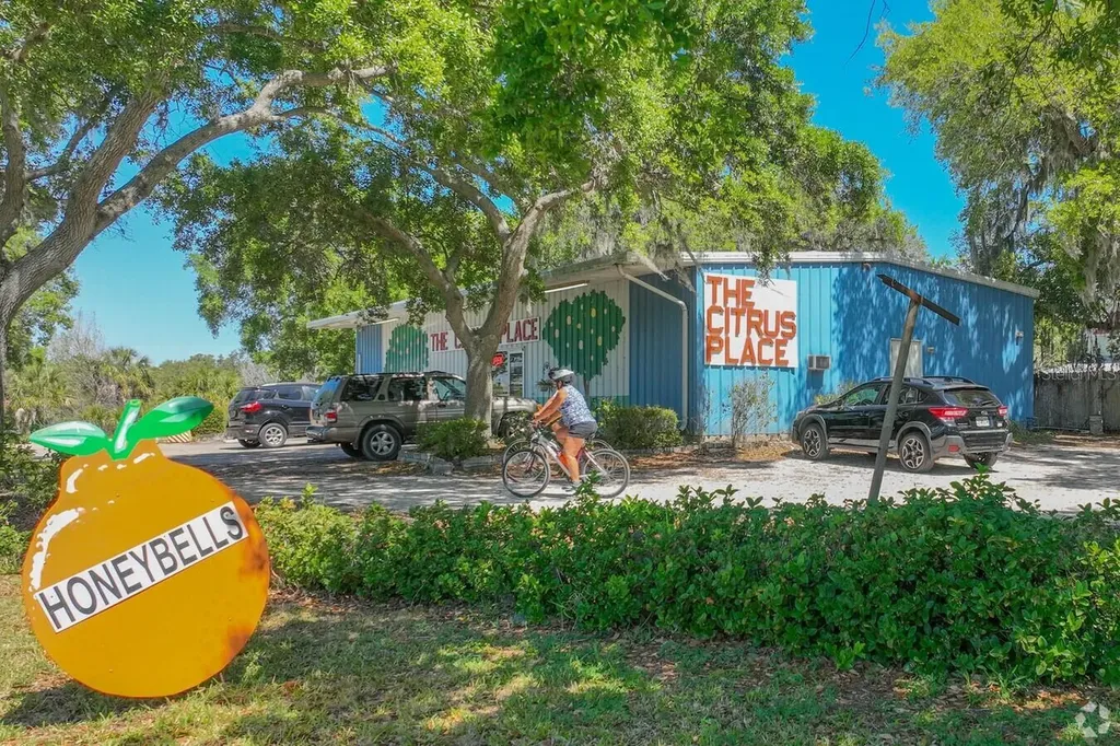 910 Bayshore Drive Terra Ceia FL 34250