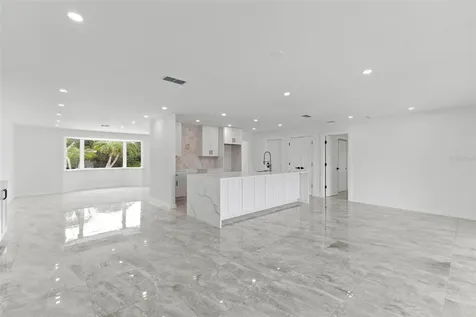 910 Bayshore Drive Terra Ceia FL 34250
