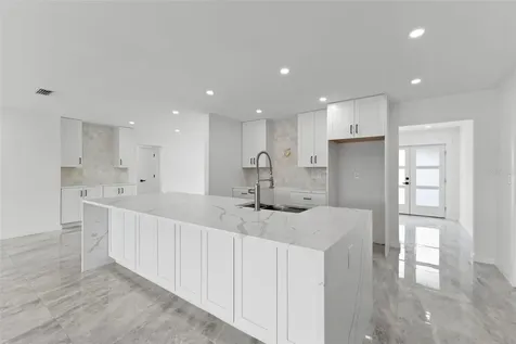 910 Bayshore Drive Terra Ceia FL 34250