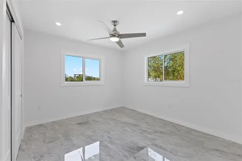 910 Bayshore Drive Terra Ceia FL 34250