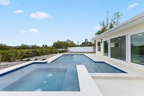 910 Bayshore Drive Terra Ceia FL 34250