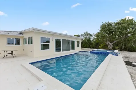910 Bayshore Drive Terra Ceia FL 34250