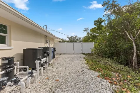910 Bayshore Drive Terra Ceia FL 34250