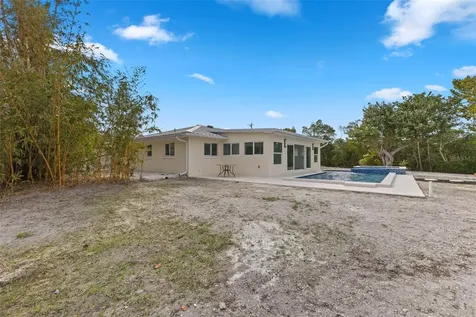 910 Bayshore Drive Terra Ceia FL 34250