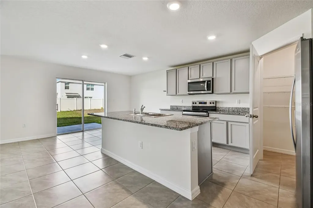 9208 Mission Bay Place Tampa FL 33637