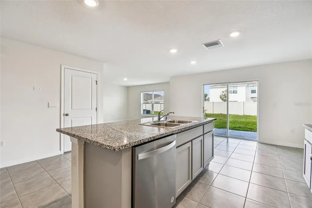 9208 Mission Bay Place Tampa FL 33637