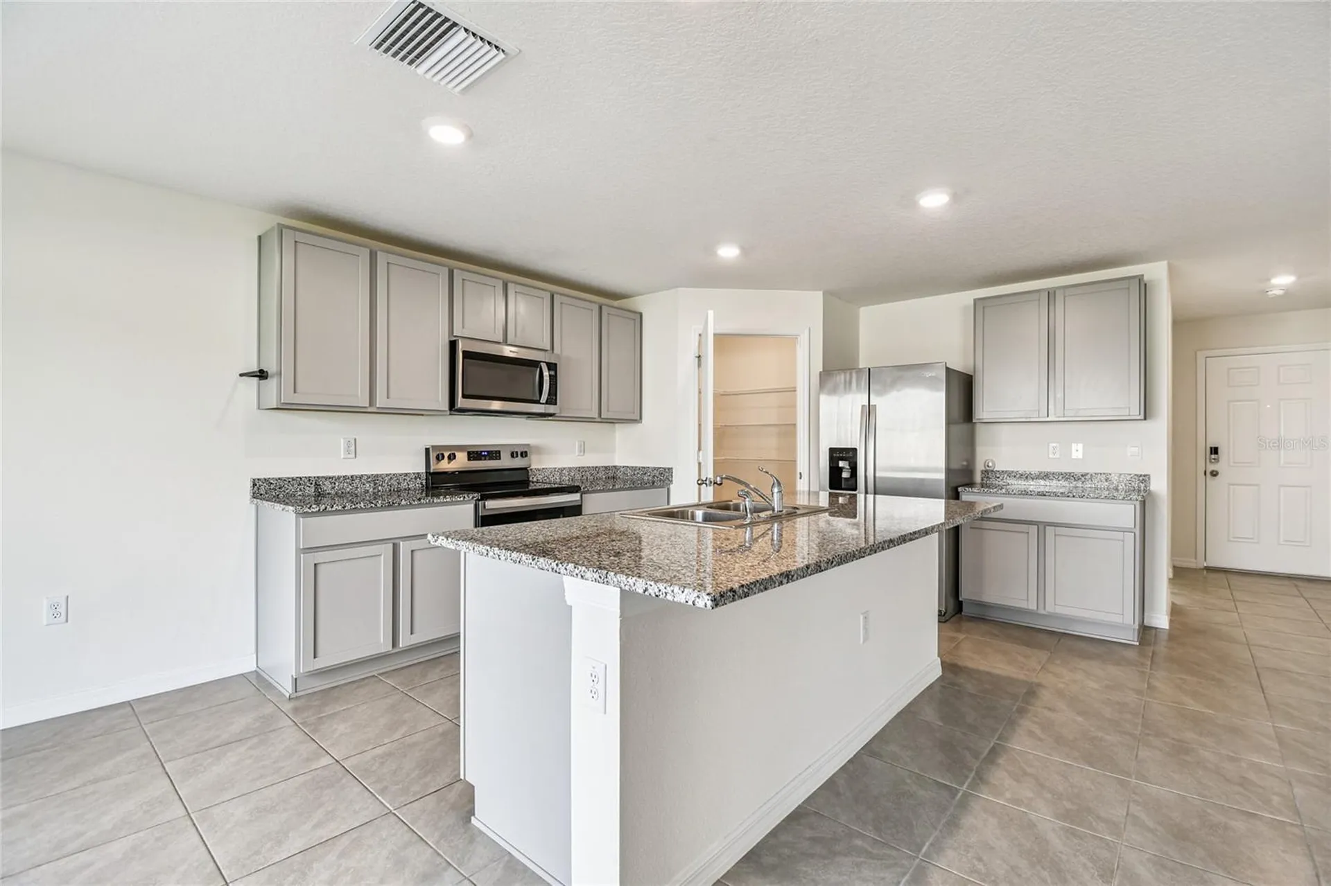 9208 Mission Bay Place Tampa FL 33637
