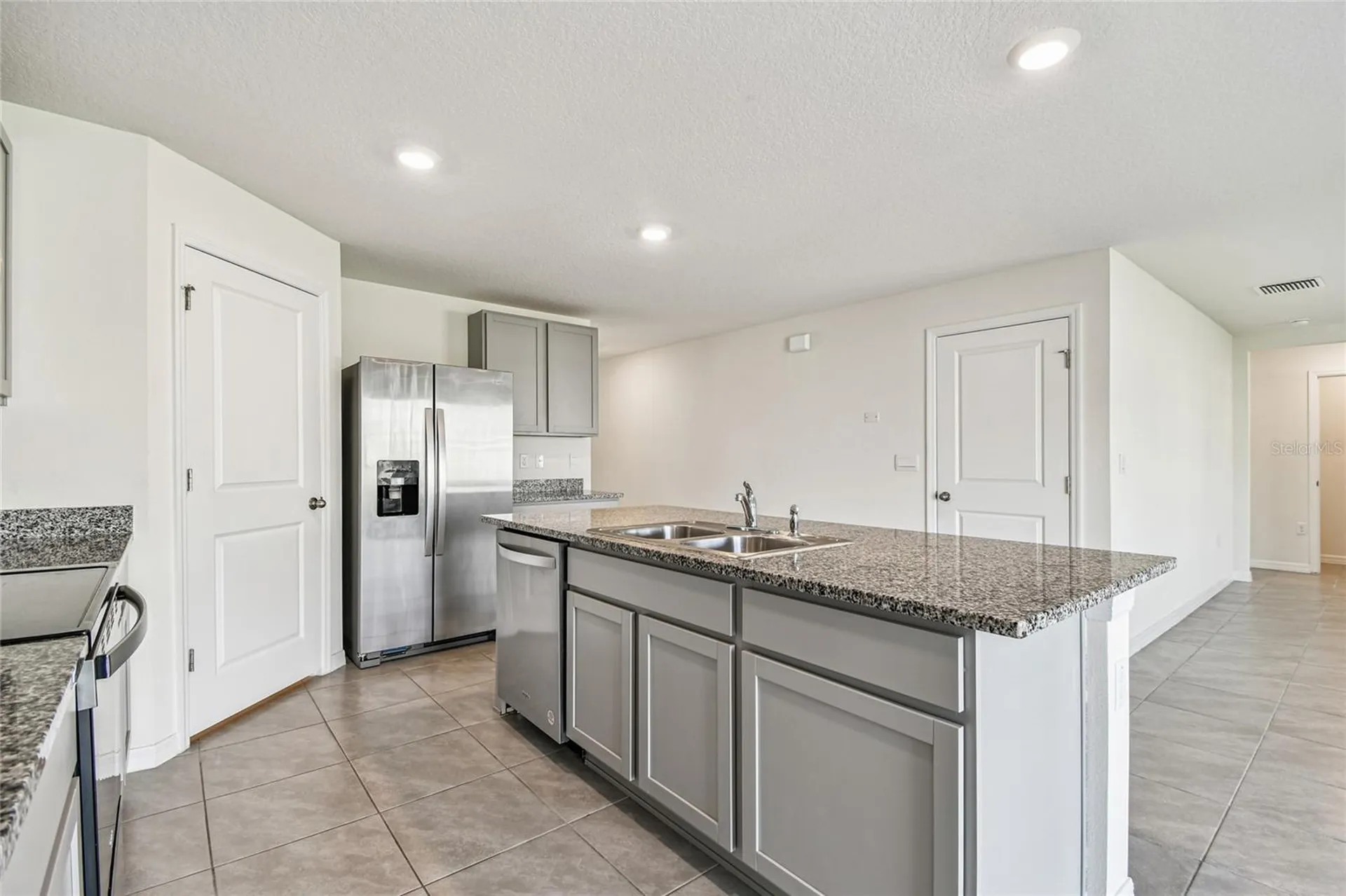 9208 Mission Bay Place Tampa FL 33637