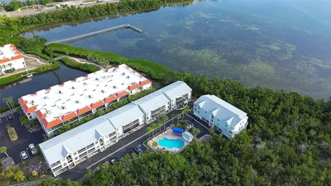 3601 E Bay Drive Holmes Beach FL 34217