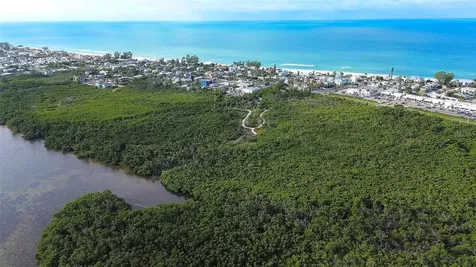 3601 E Bay Drive Holmes Beach FL 34217