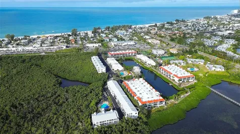 3601 E Bay Drive Holmes Beach FL 34217