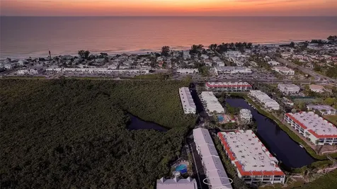 3601 E Bay Drive Holmes Beach FL 34217