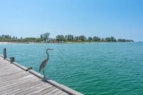 3601 E Bay Drive Holmes Beach FL 34217