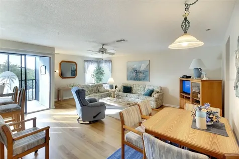 3601 E Bay Drive Holmes Beach FL 34217