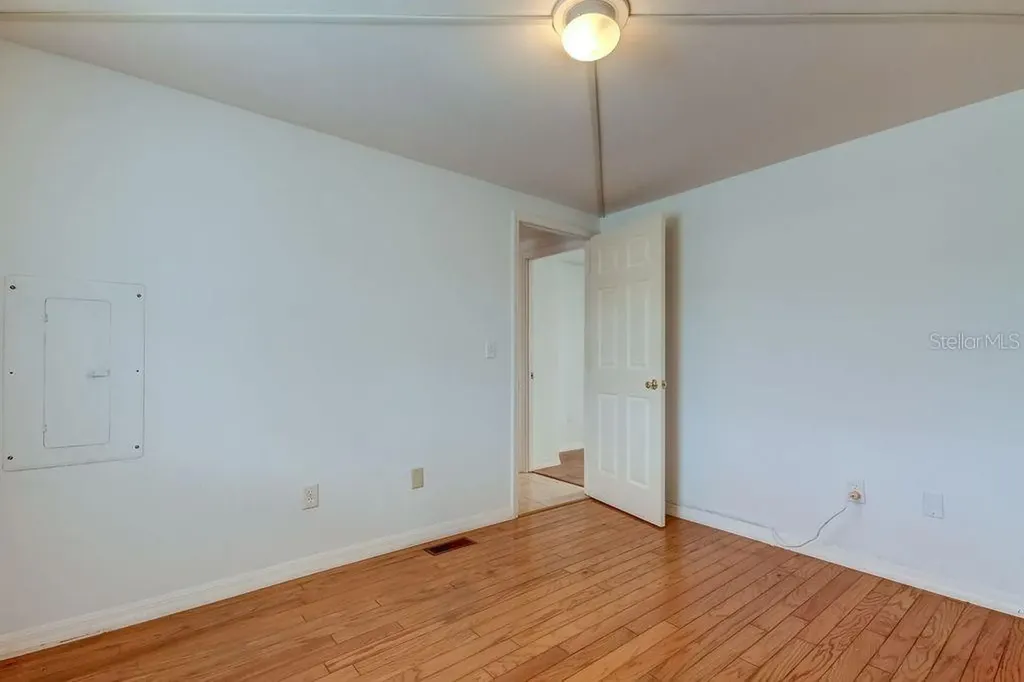 278 Pelican Drive N Oldsmar FL 34677