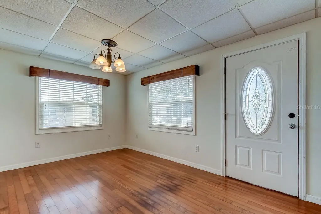 278 Pelican Drive N Oldsmar FL 34677