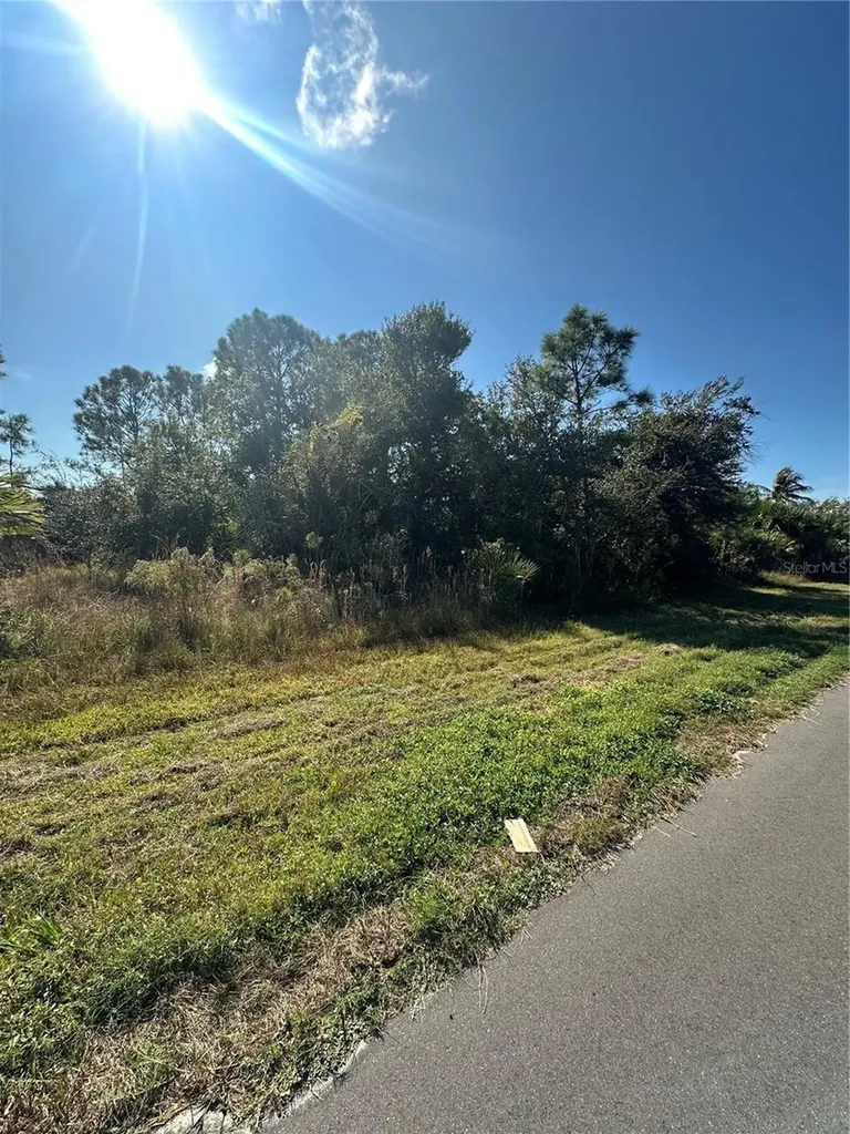 10405 Rockford Avenue Englewood FL 34224