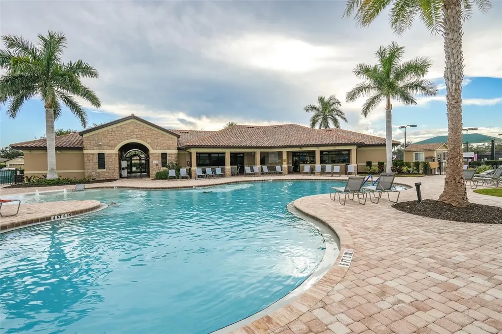 6650 Willowshire Way Bradenton FL 34212