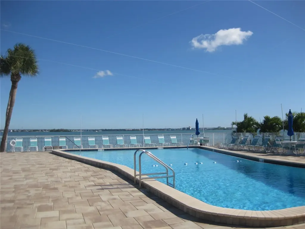 5 Gateshead Drive Dunedin FL 34698