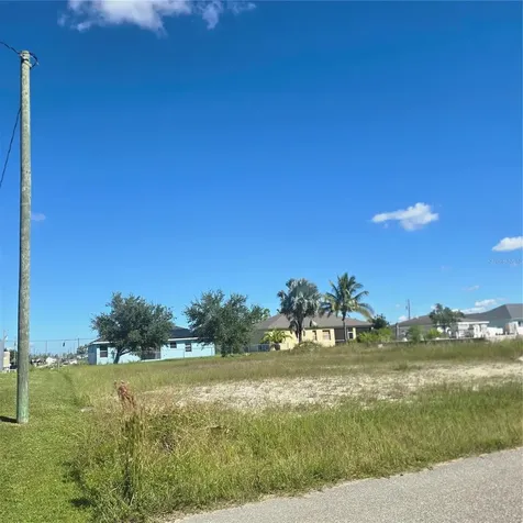 2031 NW 21st Street Cape Coral FL 33993