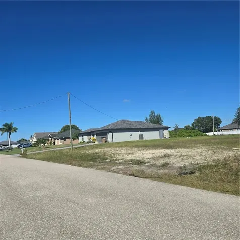 2031 NW 21st Street Cape Coral FL 33993