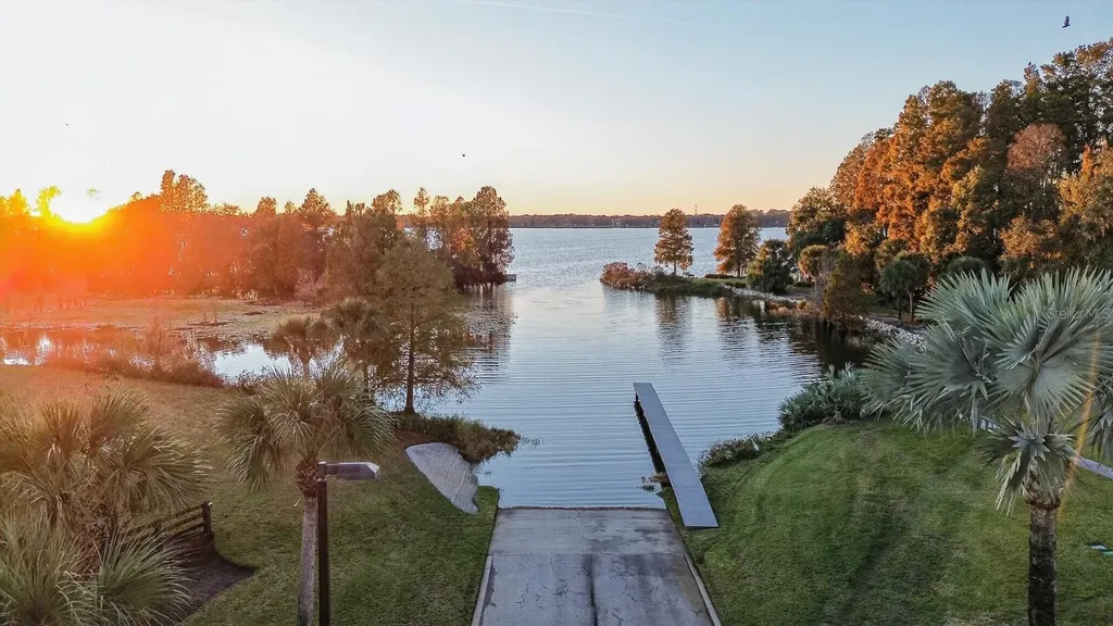 10641 Broadland Pass Thonotosassa FL 33592