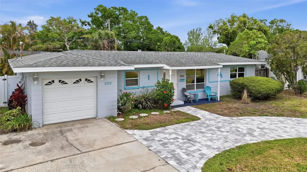 6725 17th Lane N St Petersburg FL 33702